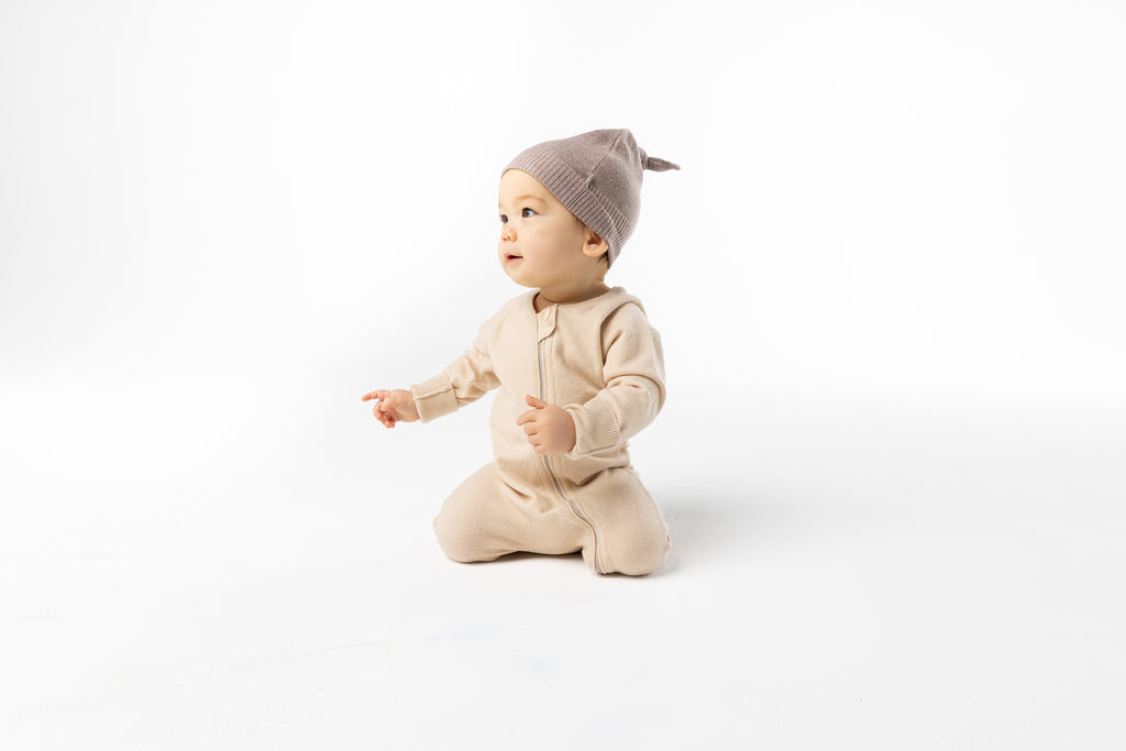 Baby Beanie in Brushed Knit - Taupe l OM716