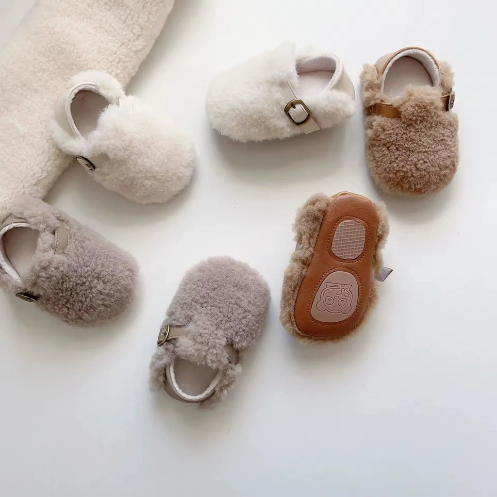 Baby Shoe in Faux Fur | Cream