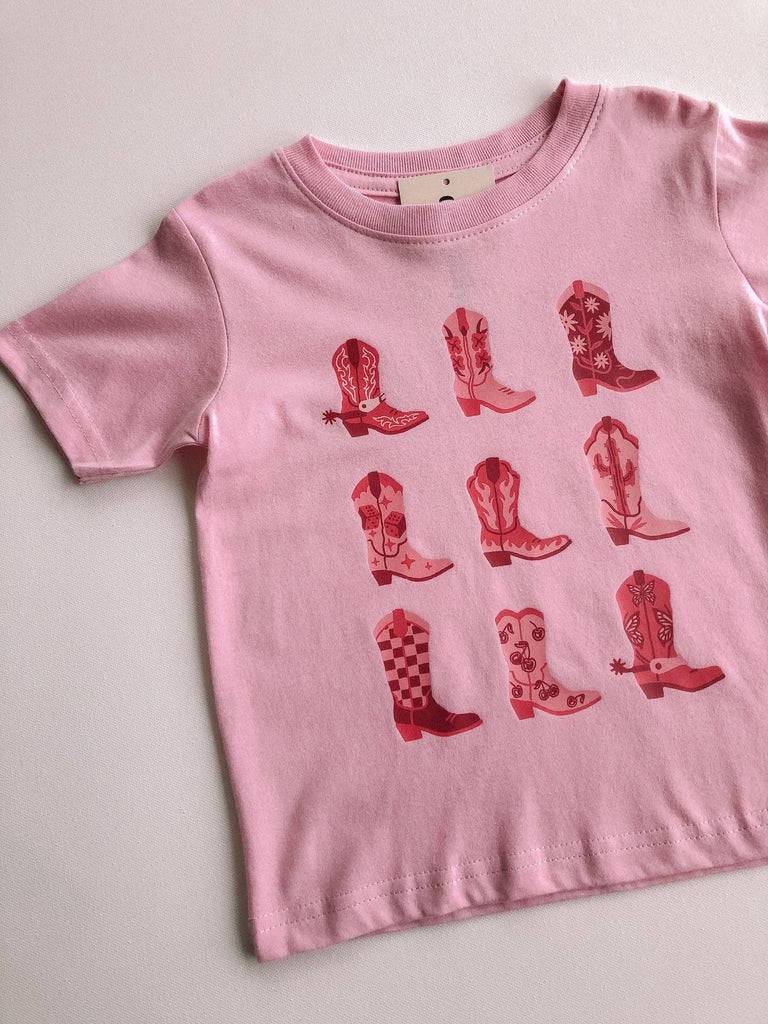Boots Tee | Pink