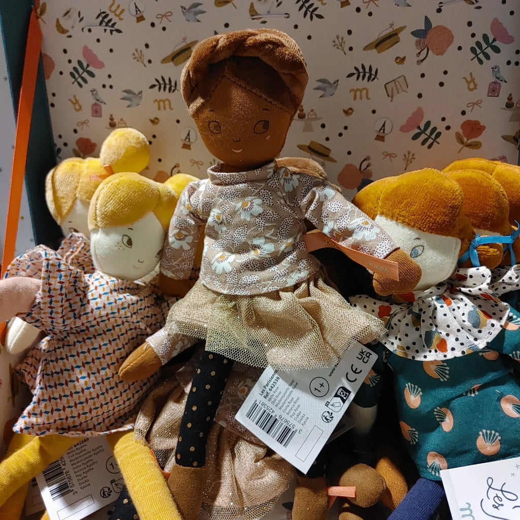Rose The Parisiennes Doll