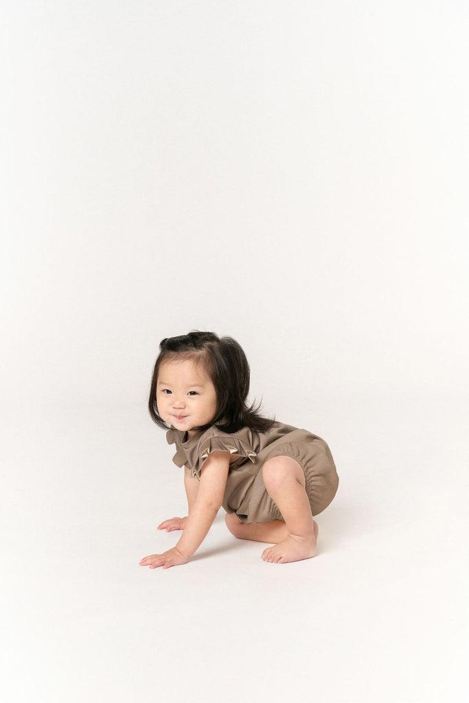 Baby Girl Jersey Top with Knife Pleated Sleeve Ruffle | Mocha OM521
