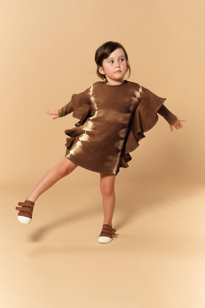 Back view of girls tie dye dress showing keyhole closure